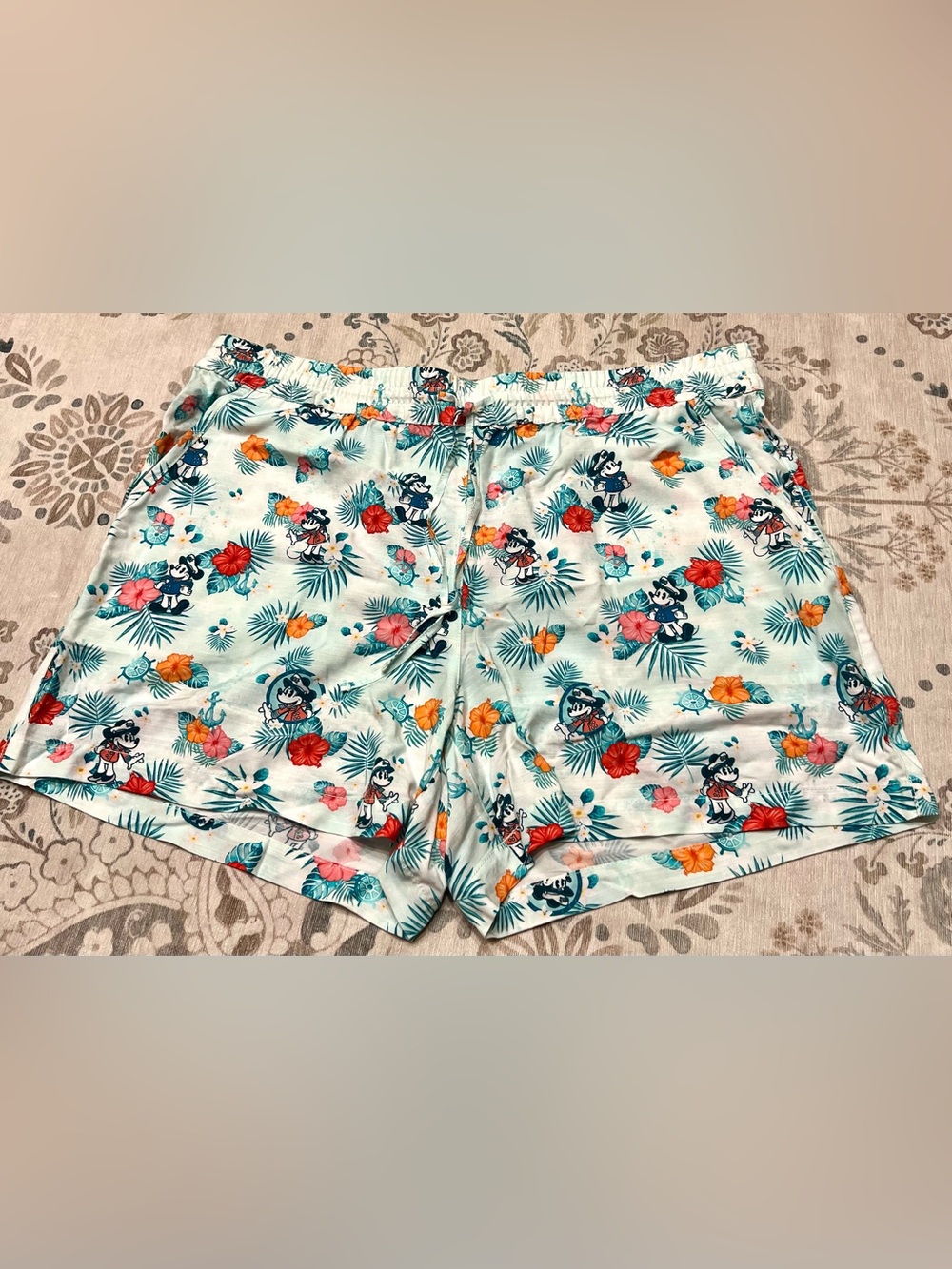 NWT Tommy Bahama Cruise HR Easy Short Disney Cruise Line Hawaiian Surf XL